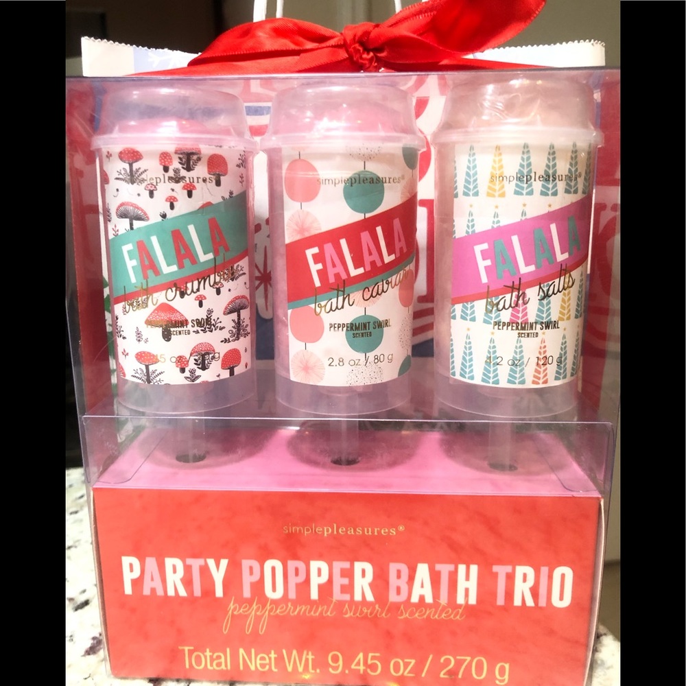 Simple pleasures party popper bath salt trio
